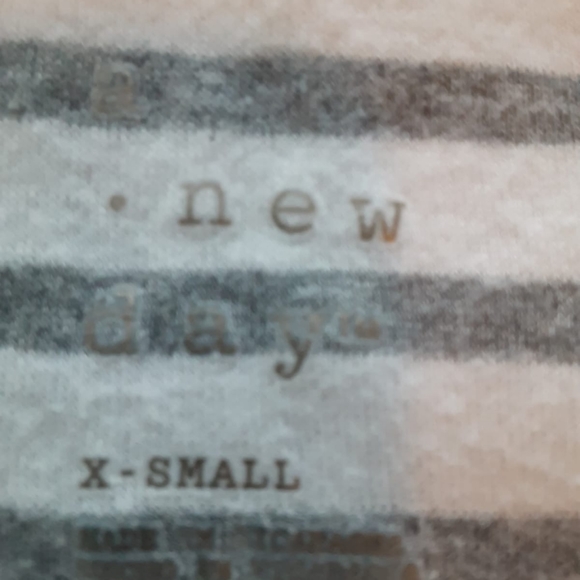 Top - Picture 3 of 3